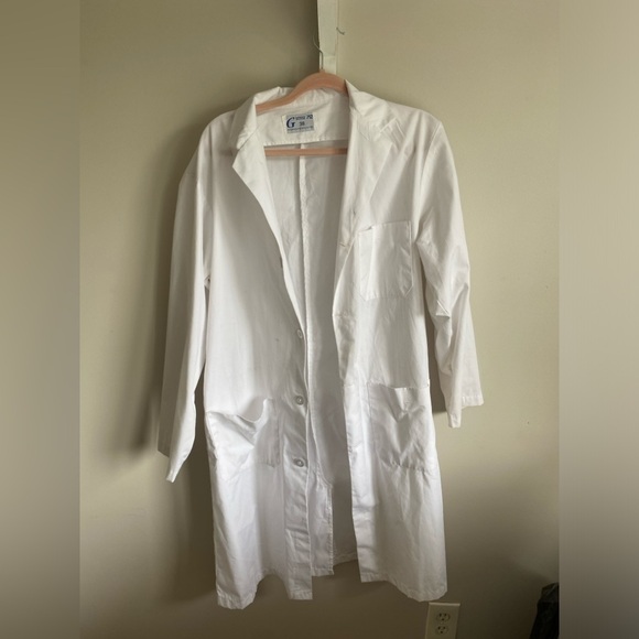 Unused Lab Coat - Picture 1 of 2